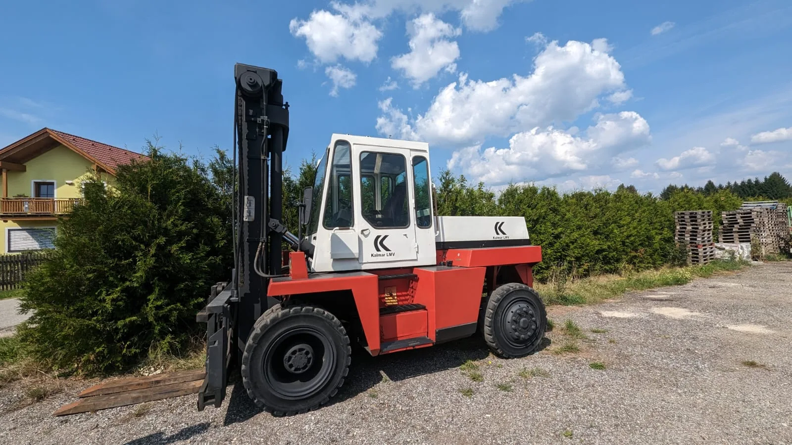 Kalmar Kalmar 8 tonnen Diesel Duplex& Seitenschieber, Zinkenversteller, StVo-Beleuchtung, Kabine